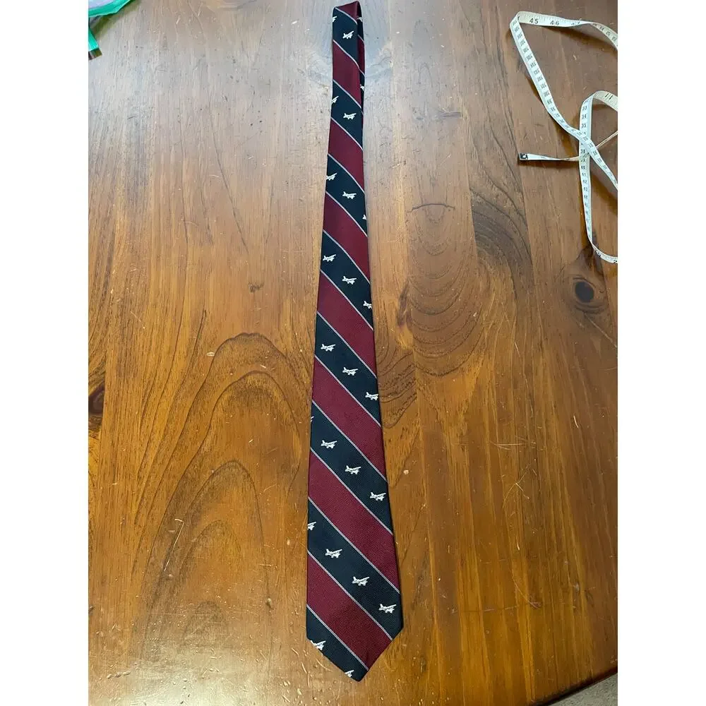 VTG Sporty's Pilot Shop Made in USA All Silk Mens Tie Airplane Aviation Red Blue